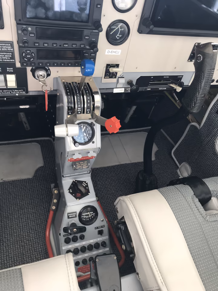 Bild 34 vom  FlyIn in LSGN